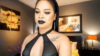 Urmajestytyra fetish 04-Apr-2026