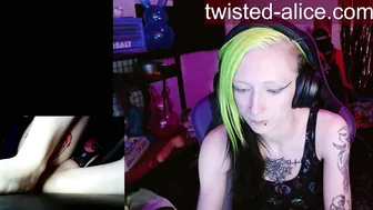 Alicewonder52 goth on cam
