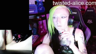 Alicewonder52 goth on cam