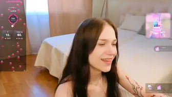esenue nude cam (04/04/2026)