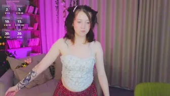 Mollymmay smalltits 04-04-2026