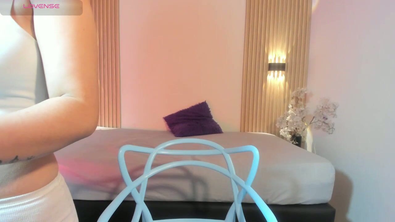 aly155 video cam porn 04 April 2026