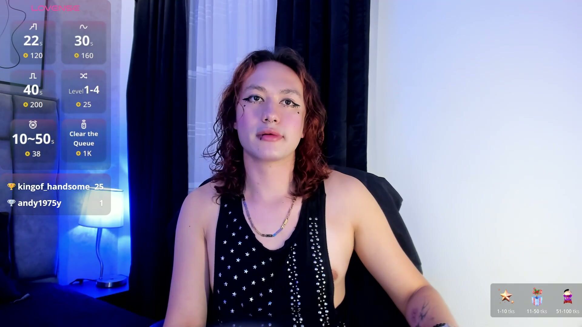 giselle_black7 posing on webcam - 04-Apr-2026
