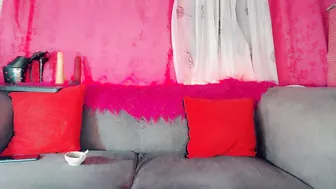 deboragill posing on cam 05-Apr-2026