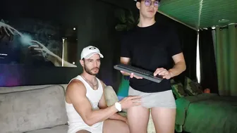 crhistian1_ 05-Apr-26 bigtits
