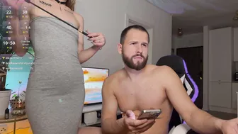 Reallove_x cam video 05 April 2026