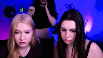 Playful_sophie webcam chat (04/06/2026)