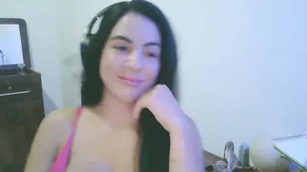 anabelenogueira1 young 06-Apr-26