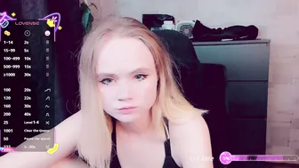 Alicenya young webcam chat