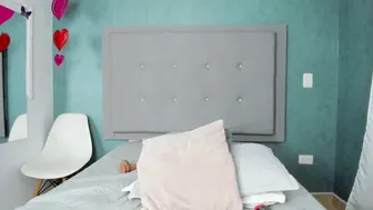 Milaa_petite porn sex chat 06-Jul-2025