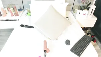 Emmasmithh2 fuckmachine cam video
