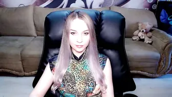 lovellymalina 07-06-2025