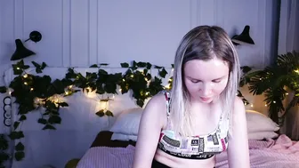 tinasiner recorded nude video 89731