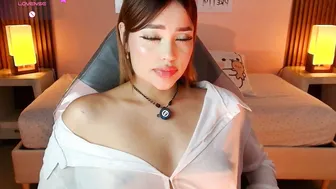 _meliblue petite nude on cam
