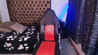 lailahdark bigcock cam girl chat