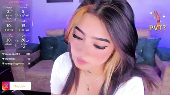 Cute_sarita18 webcam chat cam