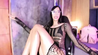 julietta_fox posing on webcam 08-Apr-2026