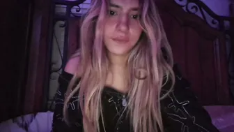 findombratty recorded nude video 893352