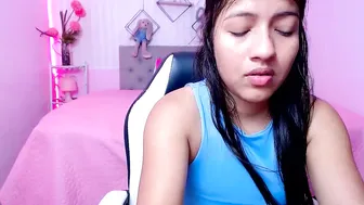 Zara_cute18 live cam video porn xxx