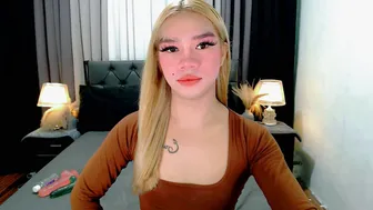 Crytastal_lust1212 nude cam video