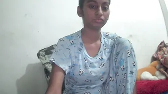 The_right_girl cam nude posing on webcam