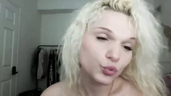 Annamarrie777 08 April 2026 bigboobs