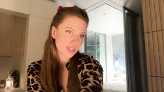 kiramystery blonde sex chat