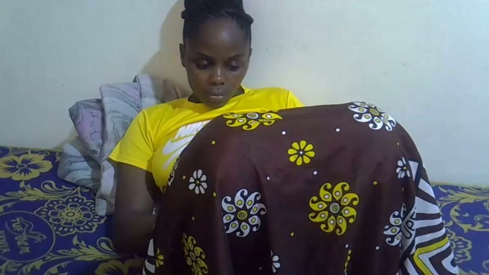 Lyn_anna squirt on cam