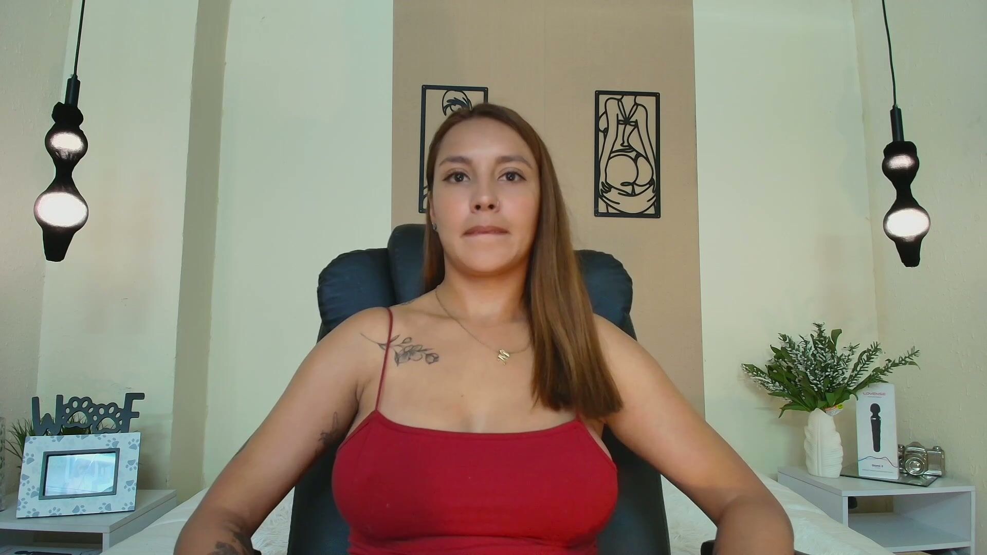 Annyxhot cam porn video 04-09-2026