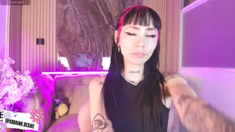 _sabrinaa_1 18 10-Apr-26
