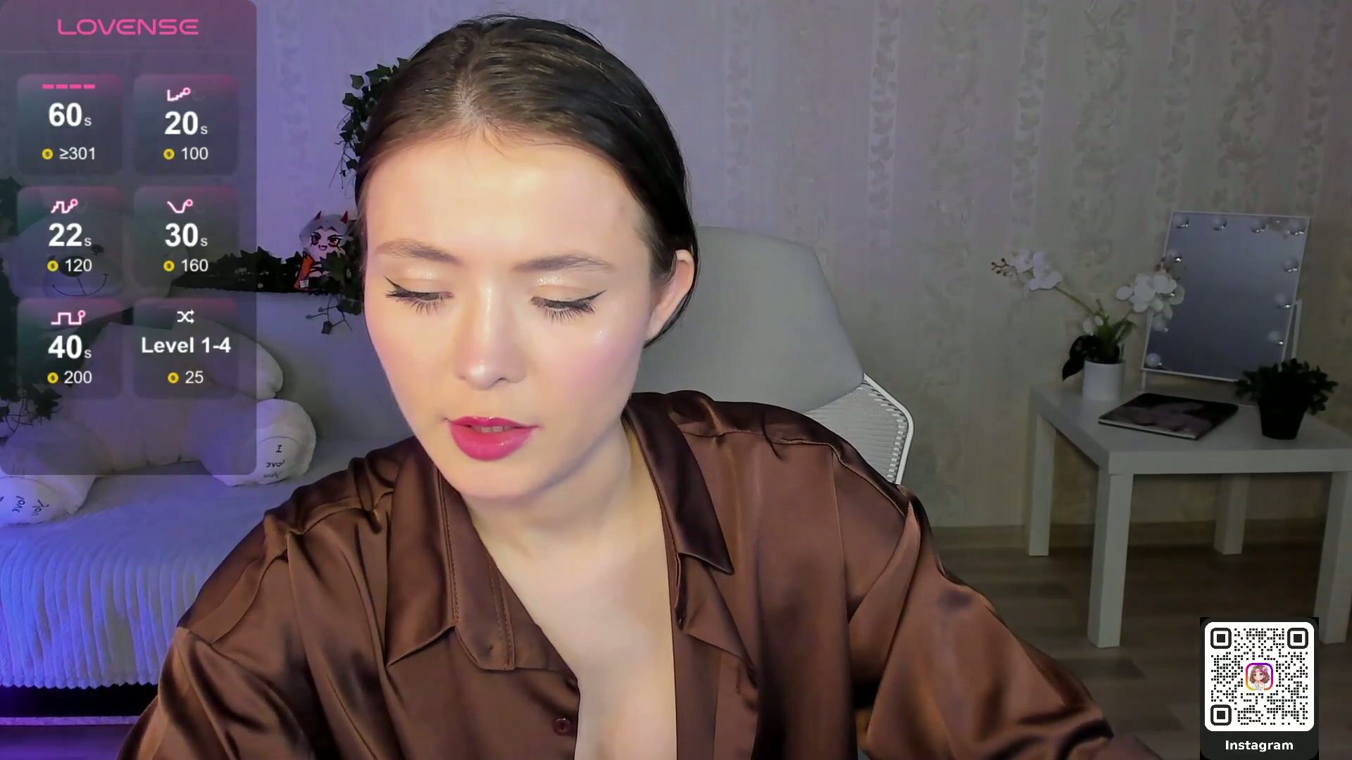 Aiklynne 04-10-2026 cam show