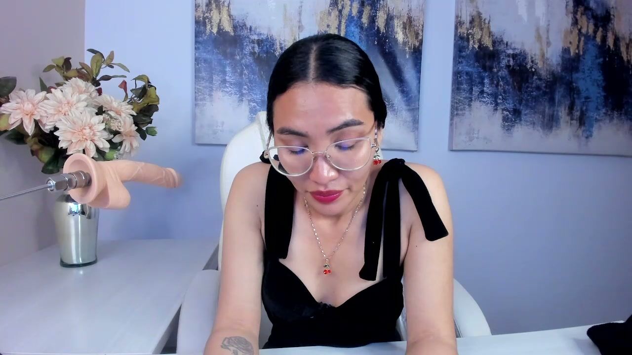Lucyy_liiu xxx porn cam (04/10/2026)