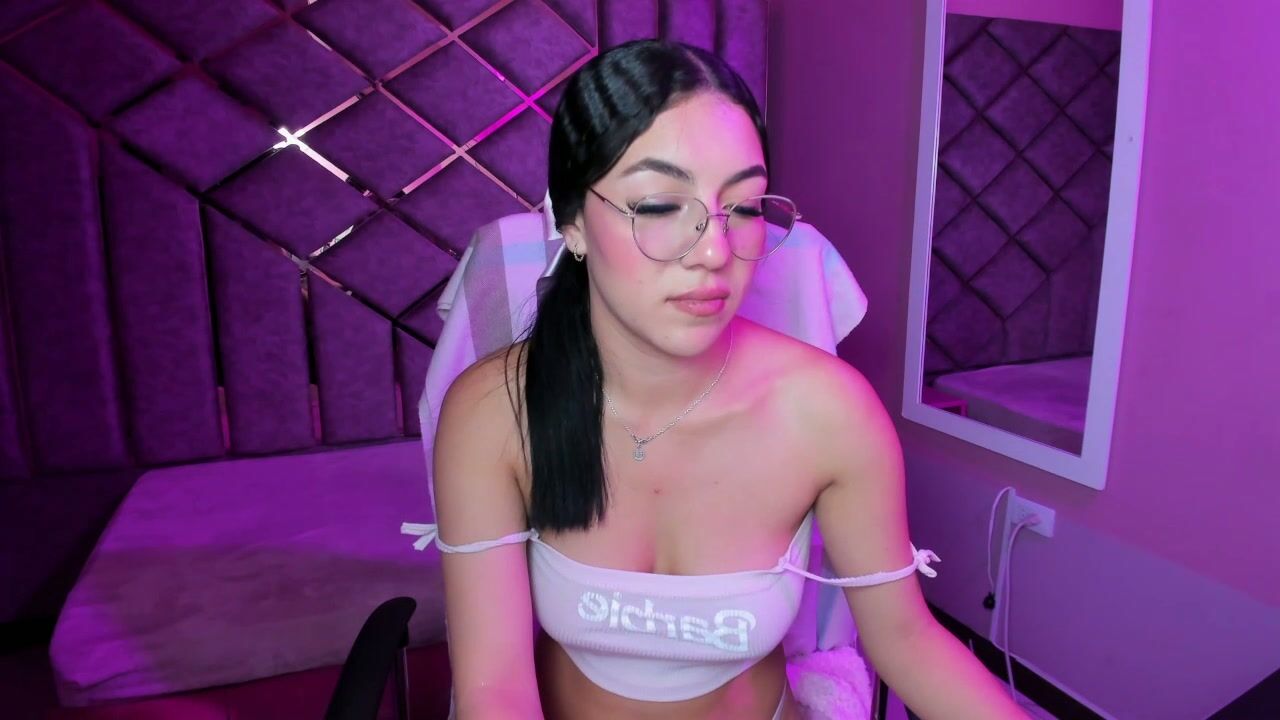 poly_sasha_ latina porn video