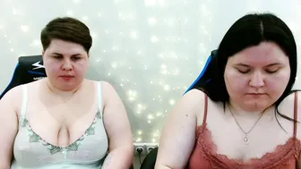 beckyandellen nude (04/11/2026)