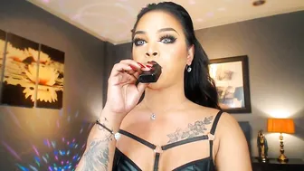 urmajestytyra recorded nude video 898856