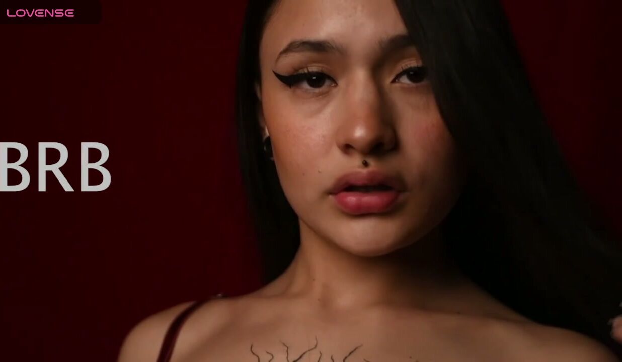 Emma_timli1 nude on cam 12 April 2026