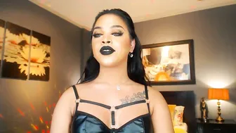 urmajestytyra recorded nude video 899288