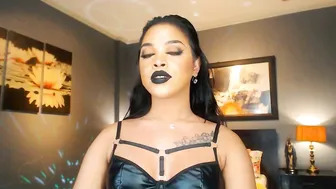 urmajestytyra recorded nude video 899288