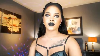 urmajestytyra recorded nude video 899288