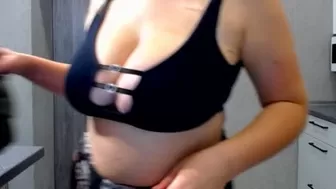 royalboobs 2024-10-04 03:50:14
