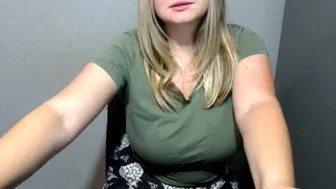royalboobs 2024-10-04 00:43:42