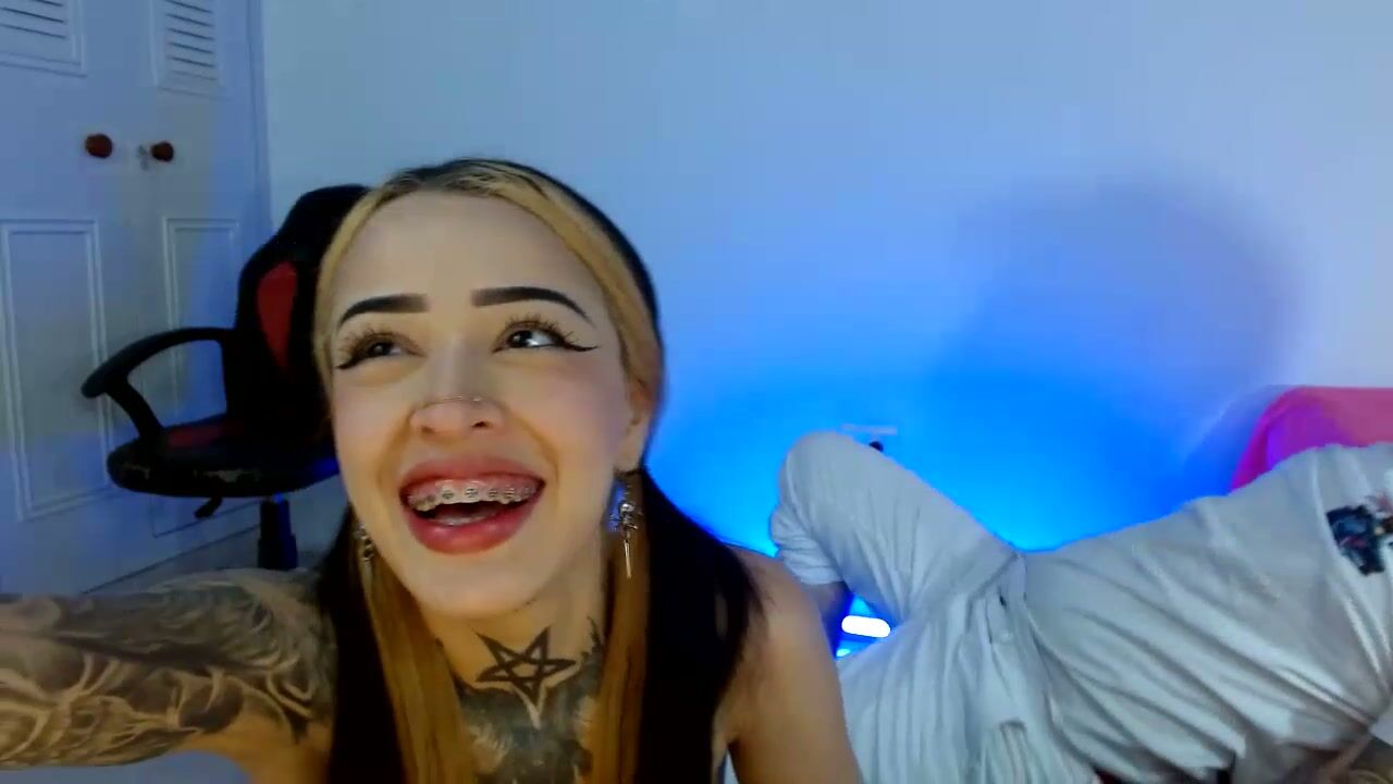 farichell on cam - 04-12-2026