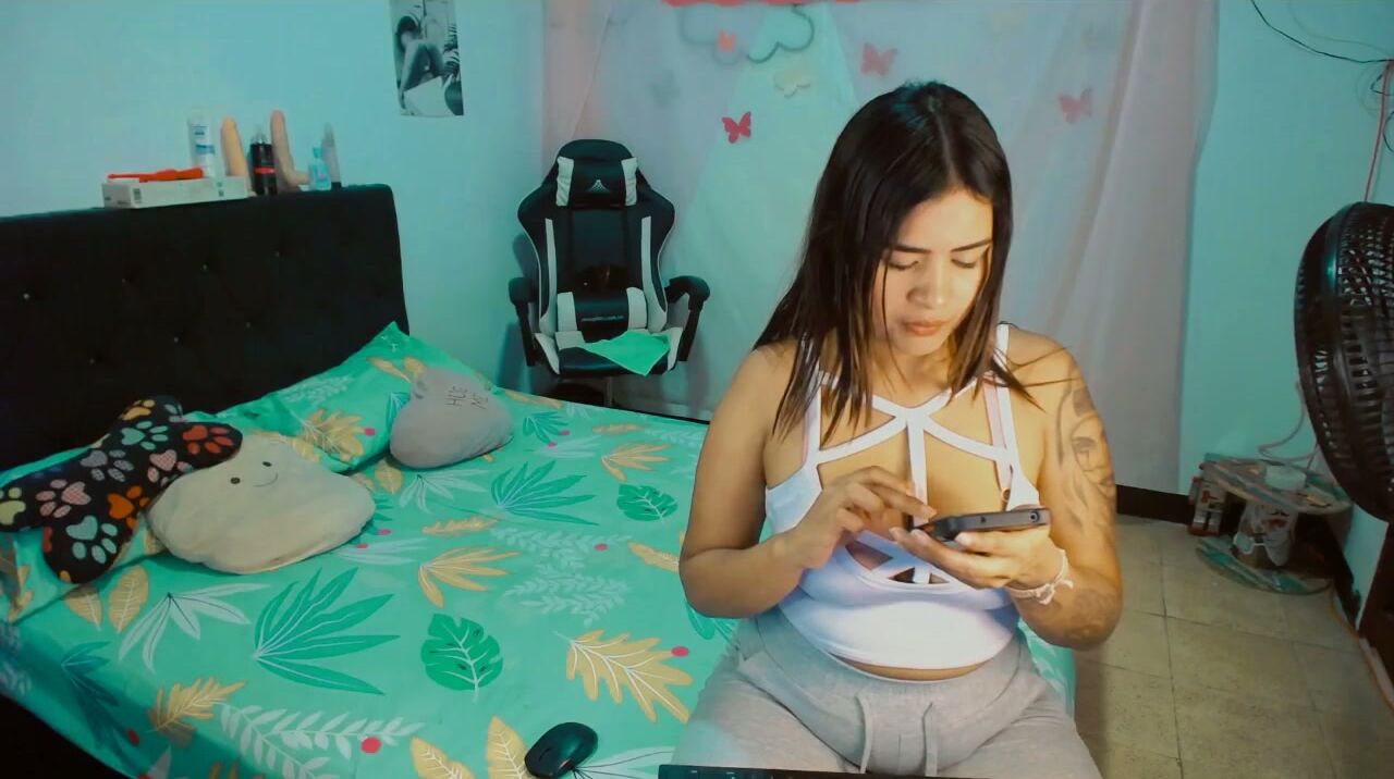 dream__girls69944 porn video chat (04-12-2026)