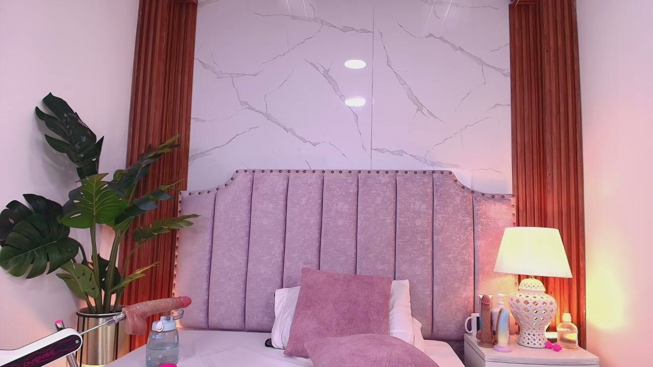 Jazmin_606 11-Apr-2026 cam sex chat