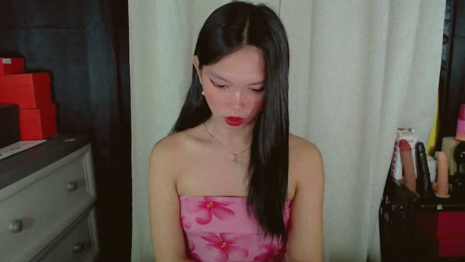 Kitteylovesyou live webcam show 04/11/2026