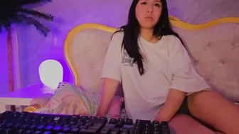 moraa_s recorded nude video 902272