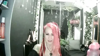 Saucysky british cam girl