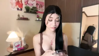 devine_goddessx young 11 April 2026