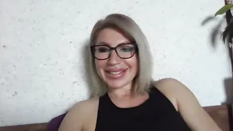 fox_red_lady7 legs free cam show