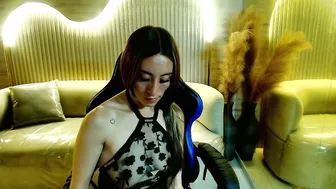 katalina_r 12 April 2026 show